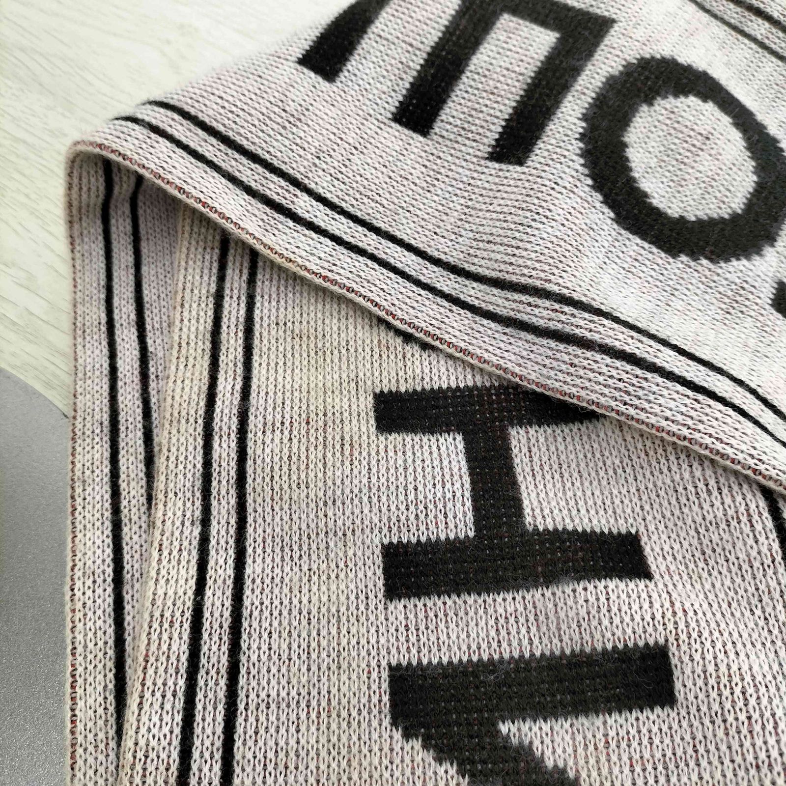 ゴーシャラブチンスキー Gosha Rubchinskiy ロゴプリントスカーフ