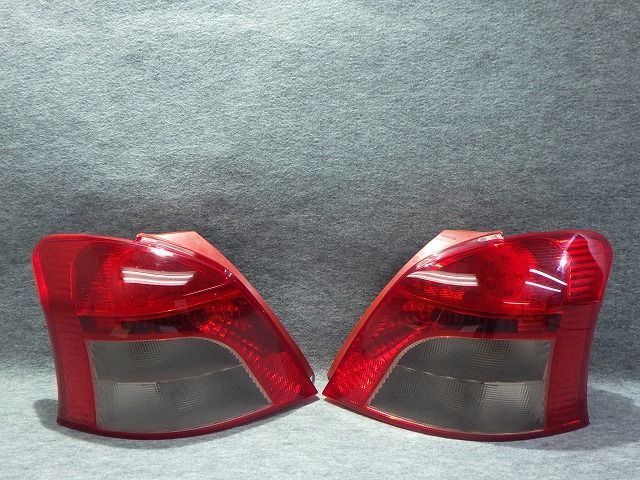 ヴィッツ 前期 テールレンズ 左右 NCP SCP90/95 52-142 1 トヨタ LED球