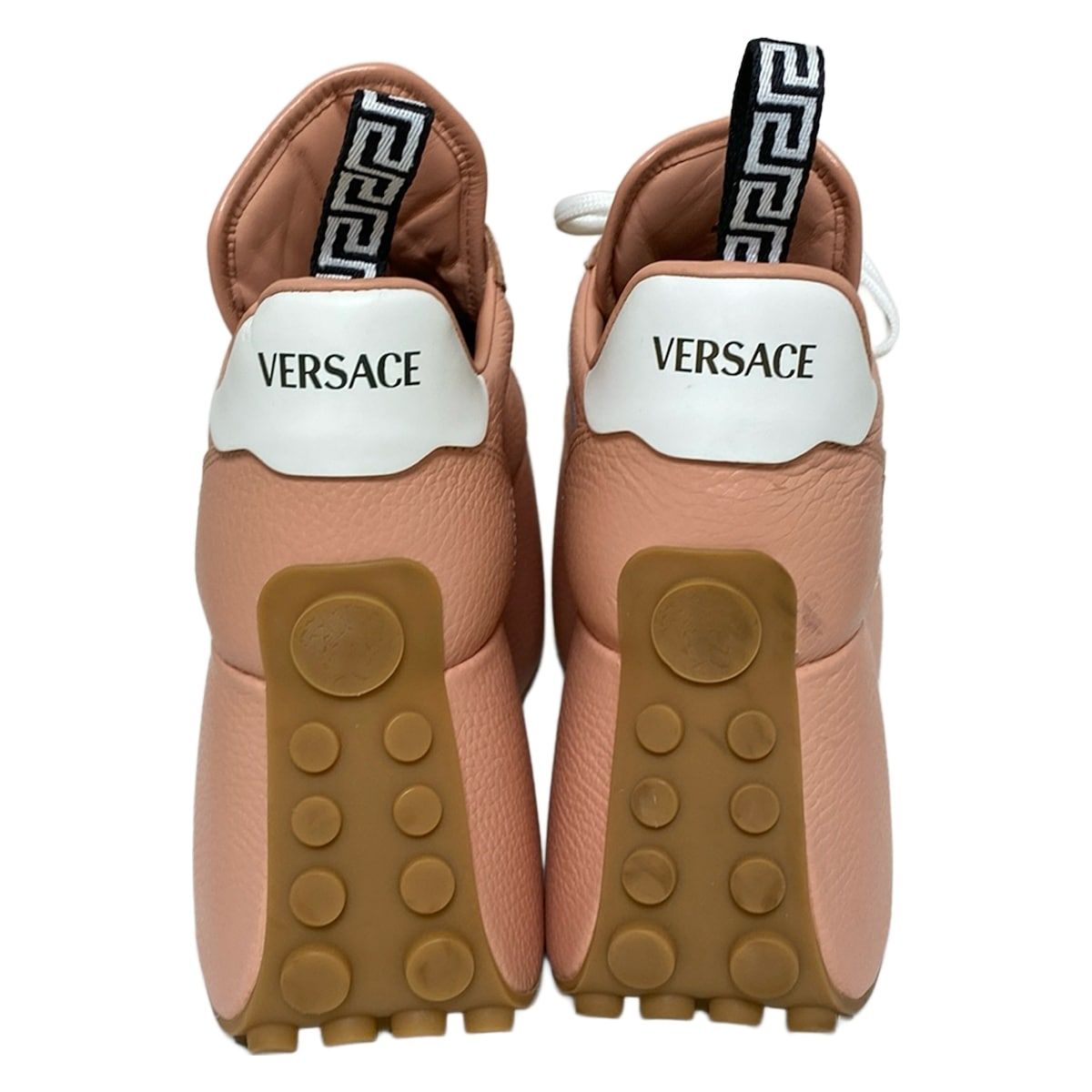VERSACE(ヴェルサーチ) スニーカー 38 レディース - ライトピンク×白