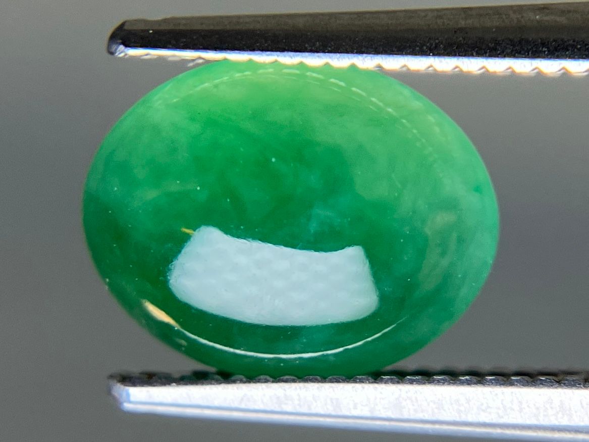 ひすい（ヒスイ 翡翠） 天然 2.426ct 宝石ソーティング付き 9.8㎜×7.6