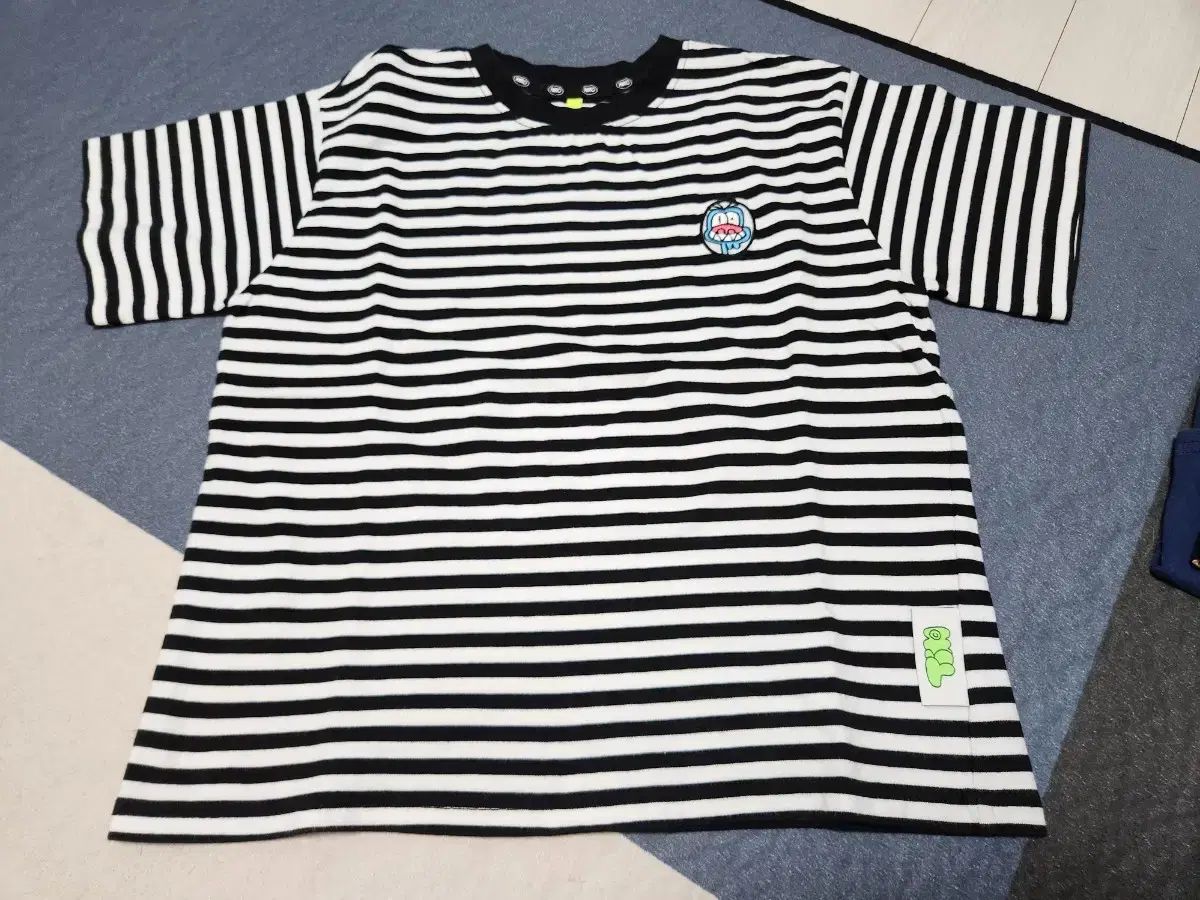 高級居合刀 黒灰色柄 松竹梅透し丸鍔 黒呂鞘