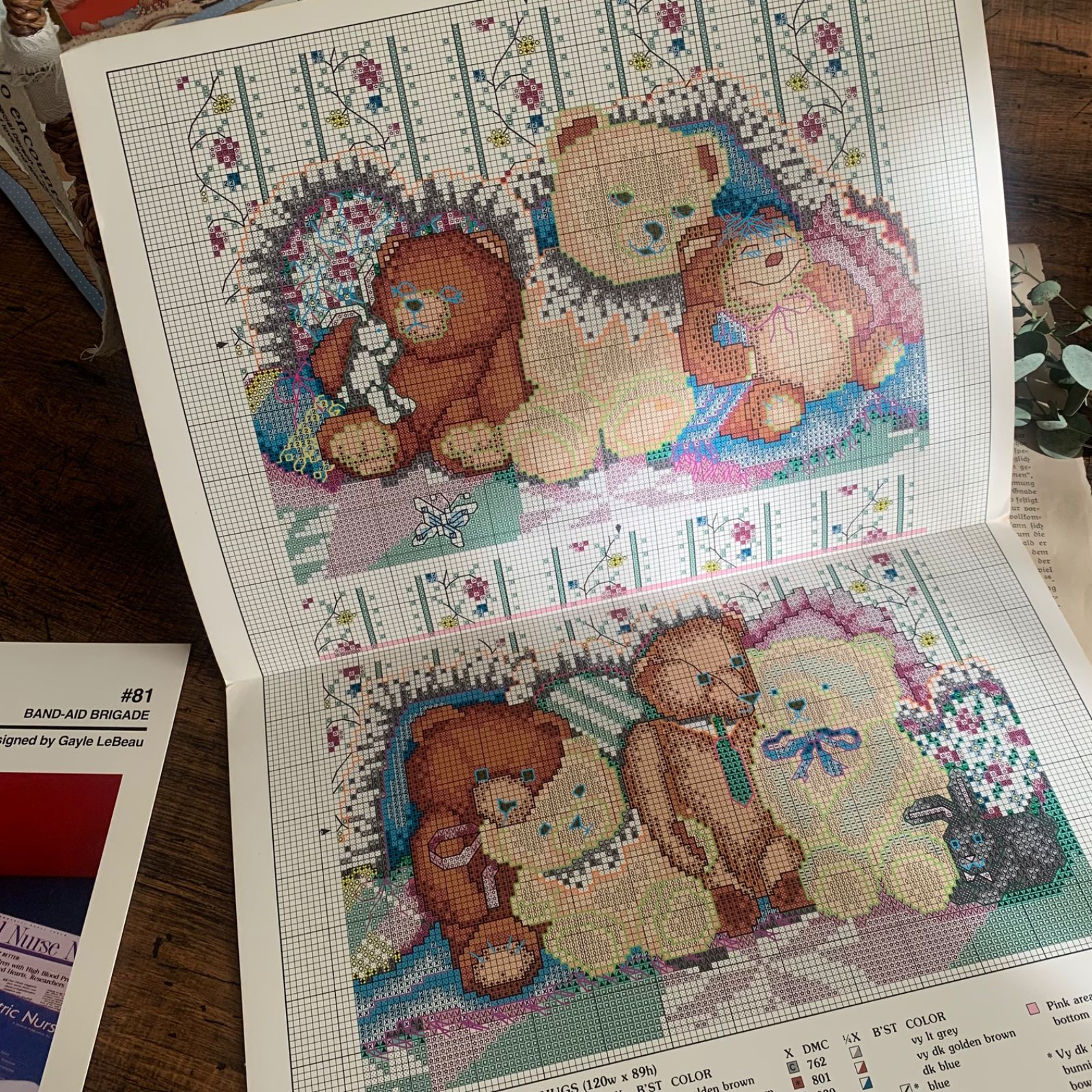 クロスステッチ　洋書 ヴィンテージ 洋書 テディベア 刺繍リーフレット 4枚セット クロス