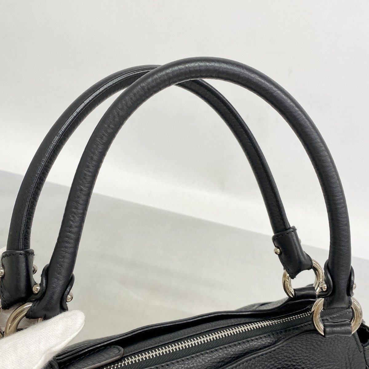 5oe5288】サルヴァトーレフェラガモ ハンドバッグ ガンチーニ レザー