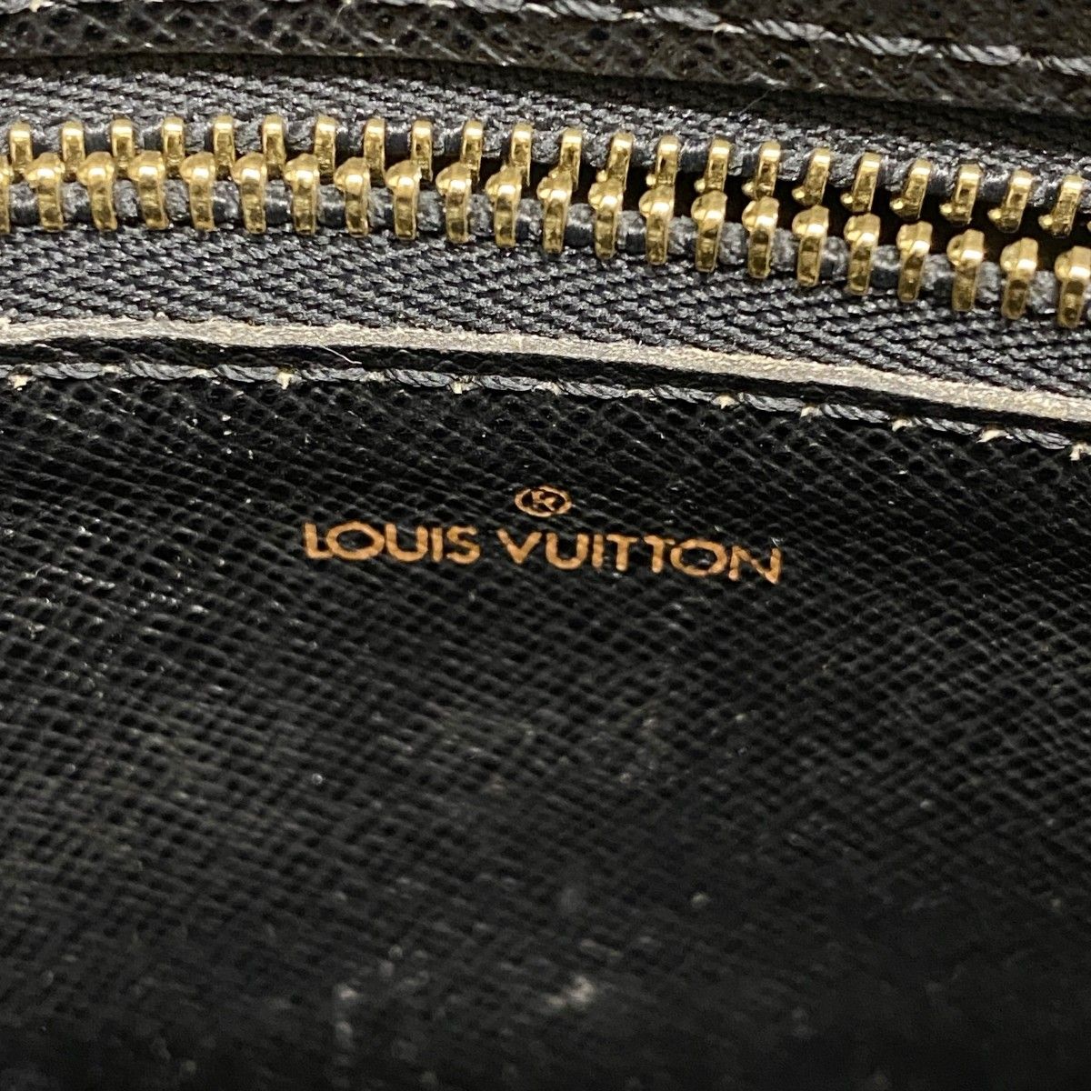 5oe5547】ルイヴィトン ショルダーバッグ エピ トロカデロ27 M52302