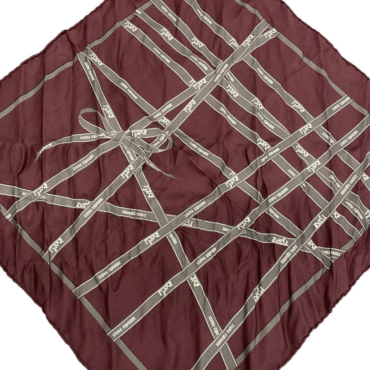 HERMES エルメス スカーフ プチカレ ボルドー ダークグレー 白 ボルデュックリボン柄