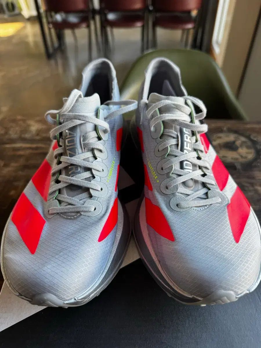 260 アディダス アディゼロ プロ4 ランニングシューズ エキデン