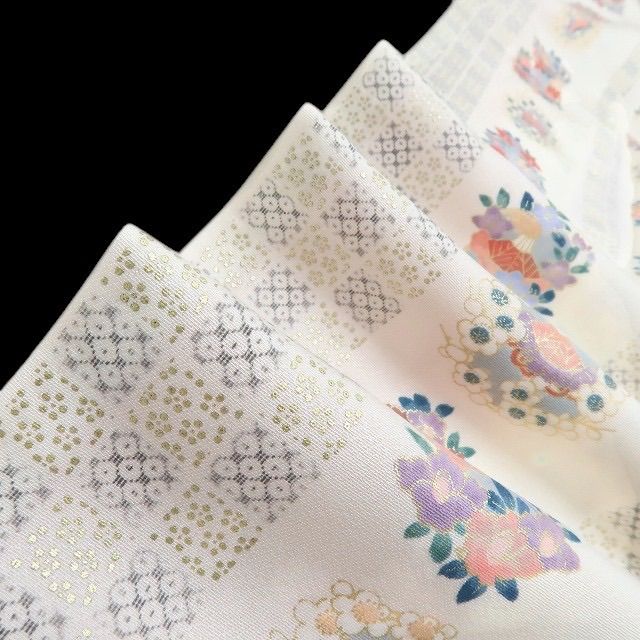 六花-RIKKA- 美品 正絹 桜 梅 橘 宝尽くし小紋 着物 A4066 - メルカリ