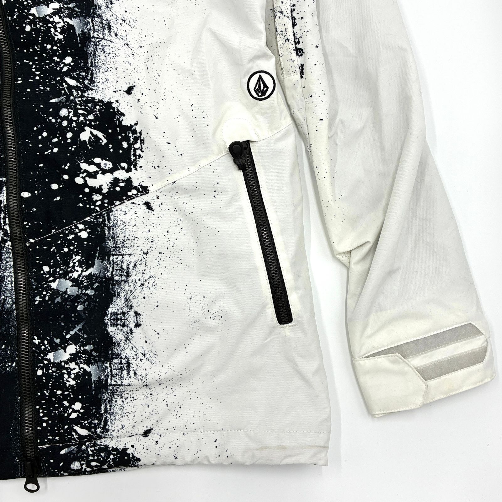 VOLCOM スノーボードジャケット M相当 ペイントデザイン ブラック