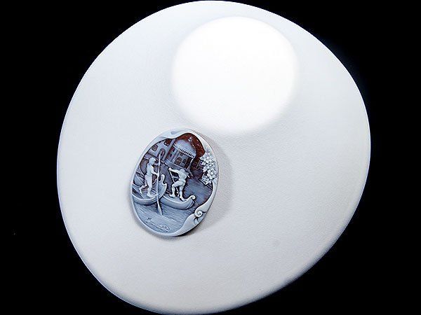 ジュエリー極】ジョヴァンニ・アメンドーラ作 ゴンドラを漕ぐ風景