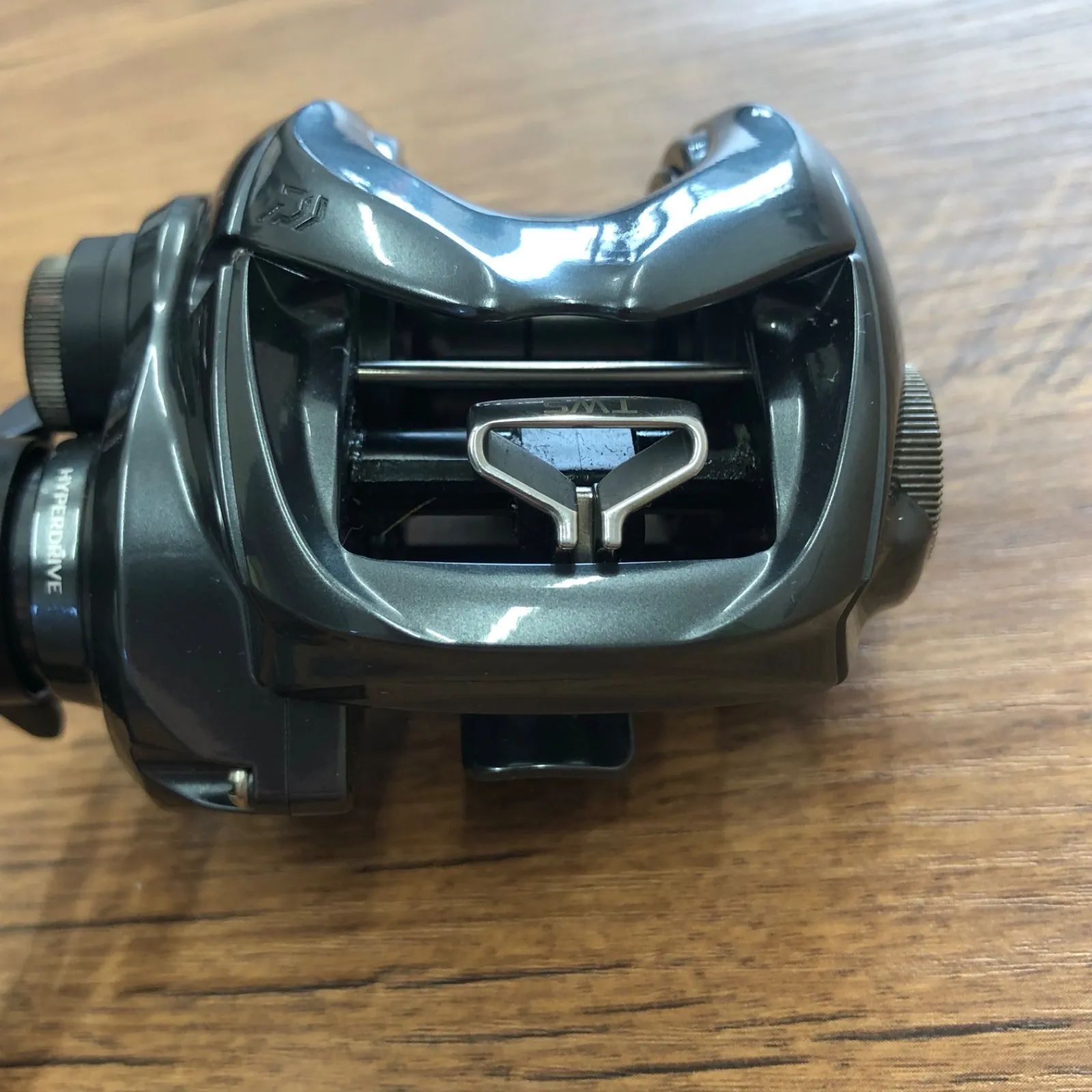  ダイワ 25 タトゥーラ SV TW 7 1 100 H ベイトリール TATULA No 2877 ベイトリール(ルアー用) リール