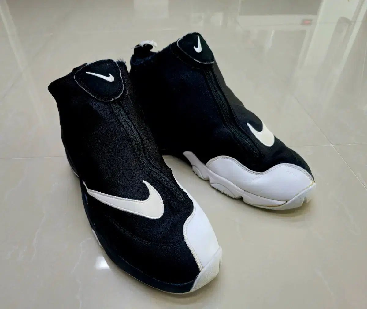 ナイキ エア ズームフライト98 ザ グローブ