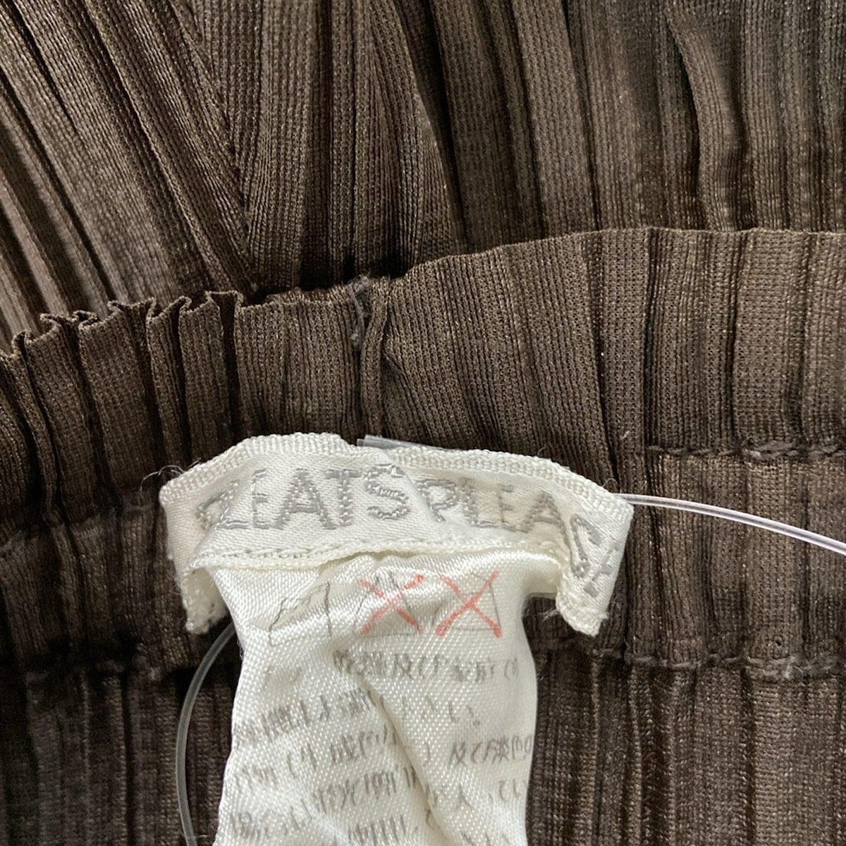 PLEATS PLEASE(プリーツプリーズ) パンツ サイズ2 M レディース