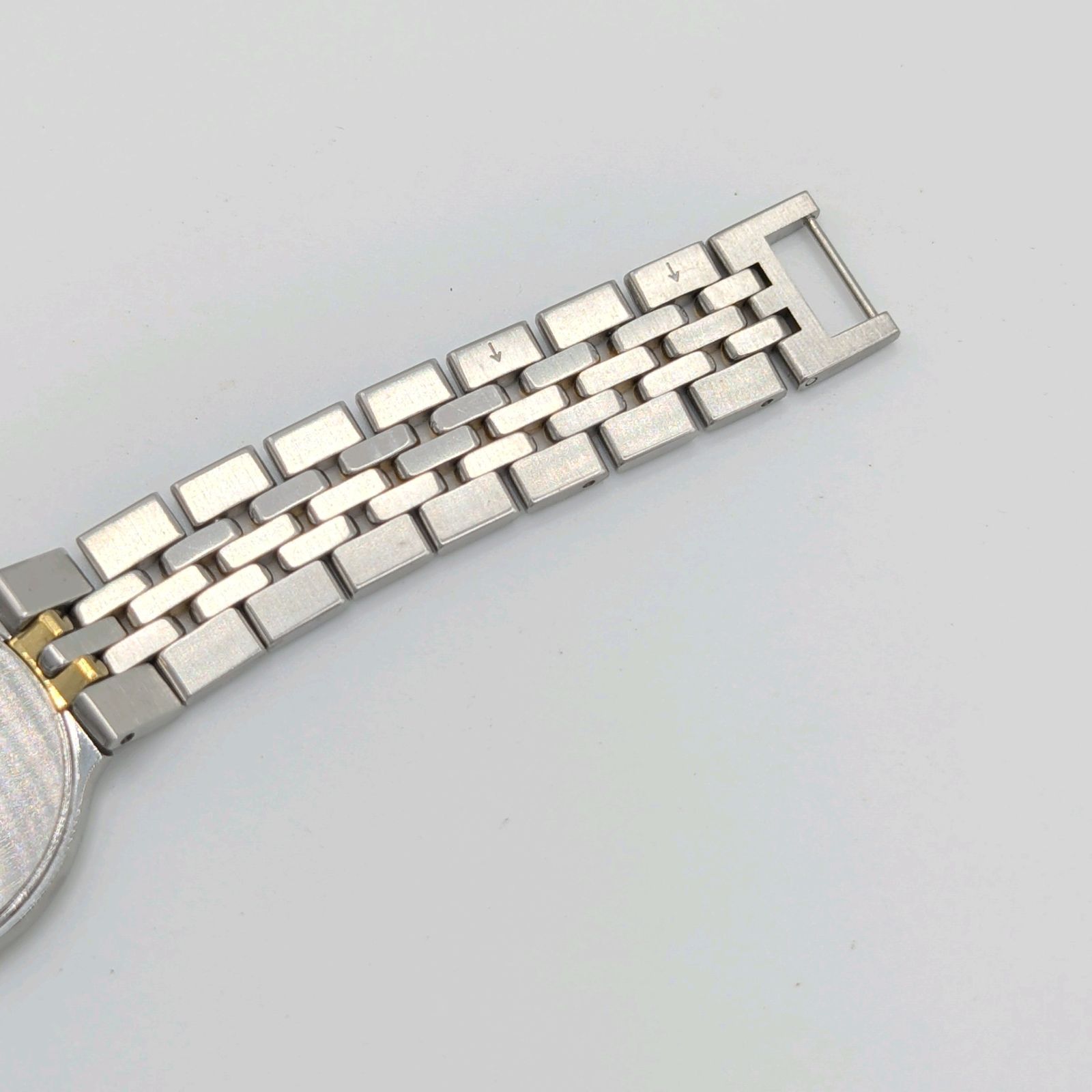  CITIZEN 0330-H 00427 Watch QZ G Silver 12 P Dia Shell dial Y 2 K 00 S Not Working シチズン メンズ 時計 クオーツ ラウンド ゴールド シルバー Pダイヤ シェル文字盤 不動品 腕時計(クォーツ) 腕時計(アナログ)