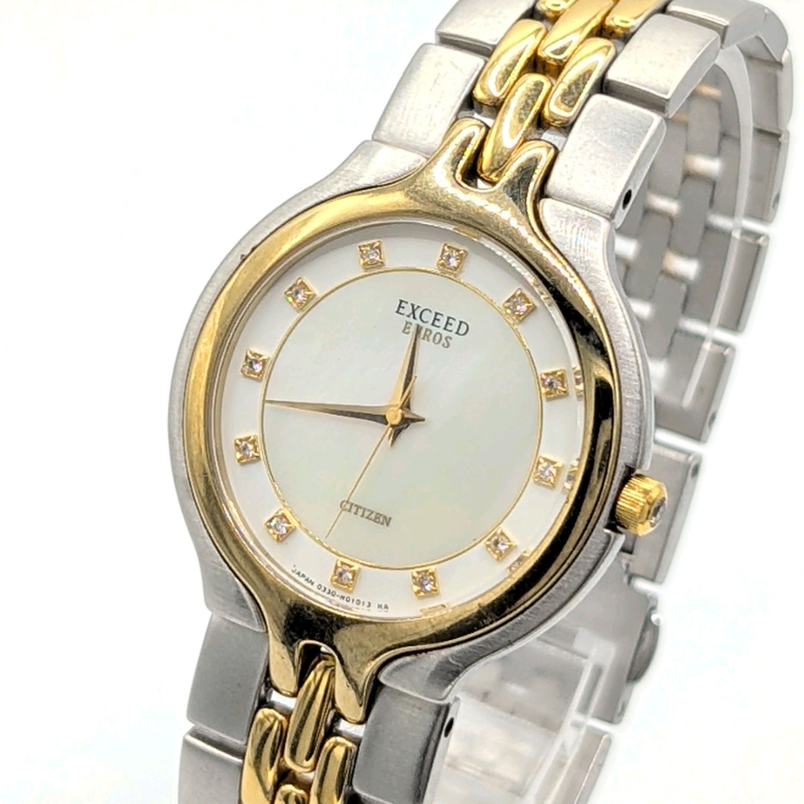 CITIZEN 0330-H 00427 Watch QZ G Silver 12 P Dia Shell dial Y 2 K 00 S Not Working シチズン メンズ 時計 クオーツ ラウンド ゴールド シルバー Pダイヤ シェル文字盤 不動品