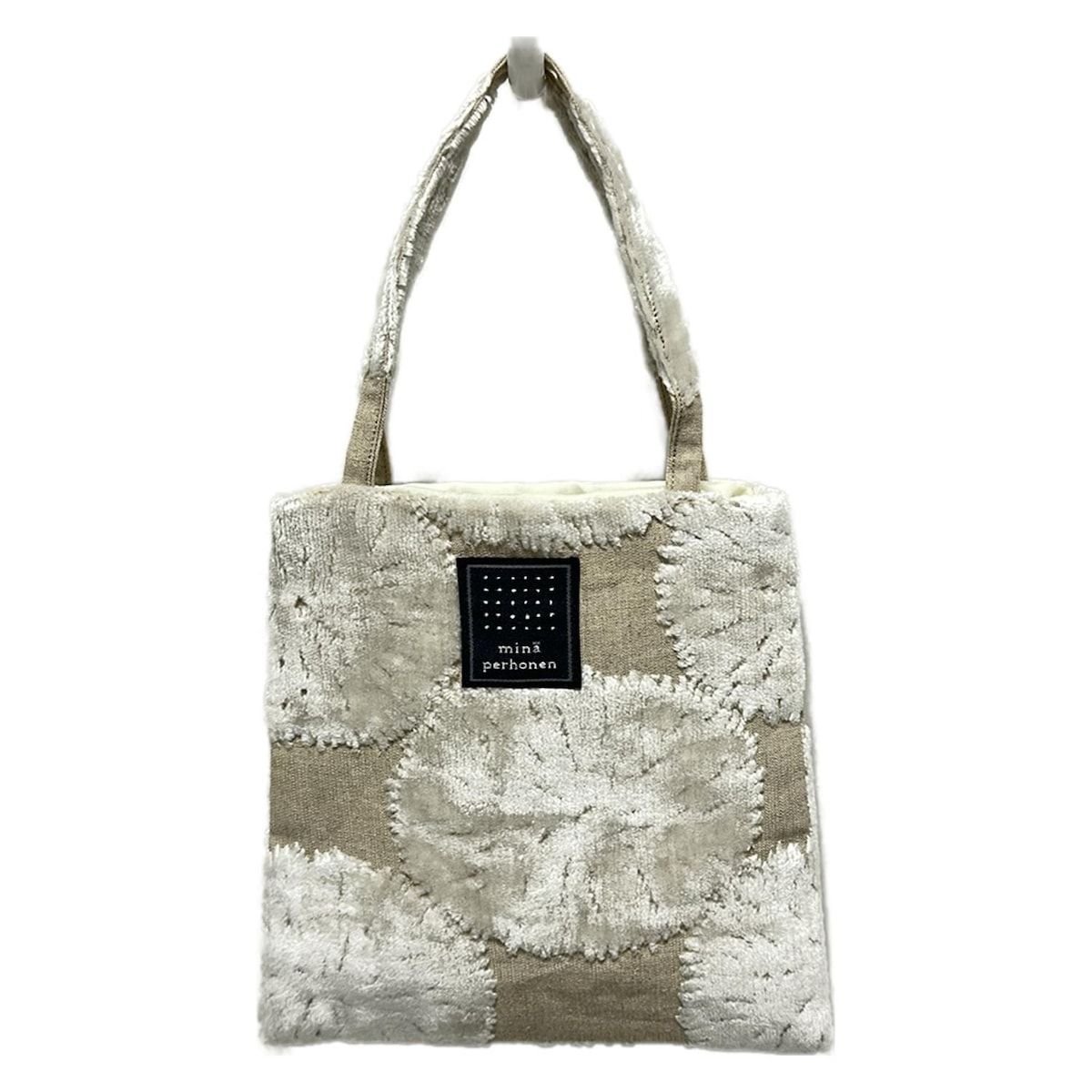 ミナペルホネン ⚮̈ Lulu/ small /ベージュ/ 2wayトートバッグ ミナペルホネン ⚮̈ Lulu/ small /ベージュ/ 2wayトートバッグ mina