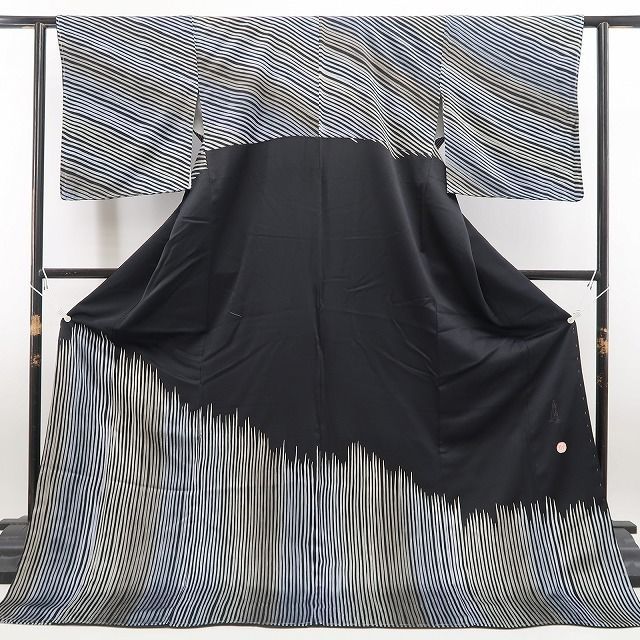  ❁tomihisa❁ 落款 着物 正絹 ありそうでない個性…いつもと違う自分にドキッ ”仕付け糸付 付下げ 7224 訪問着 付け下げ 着物