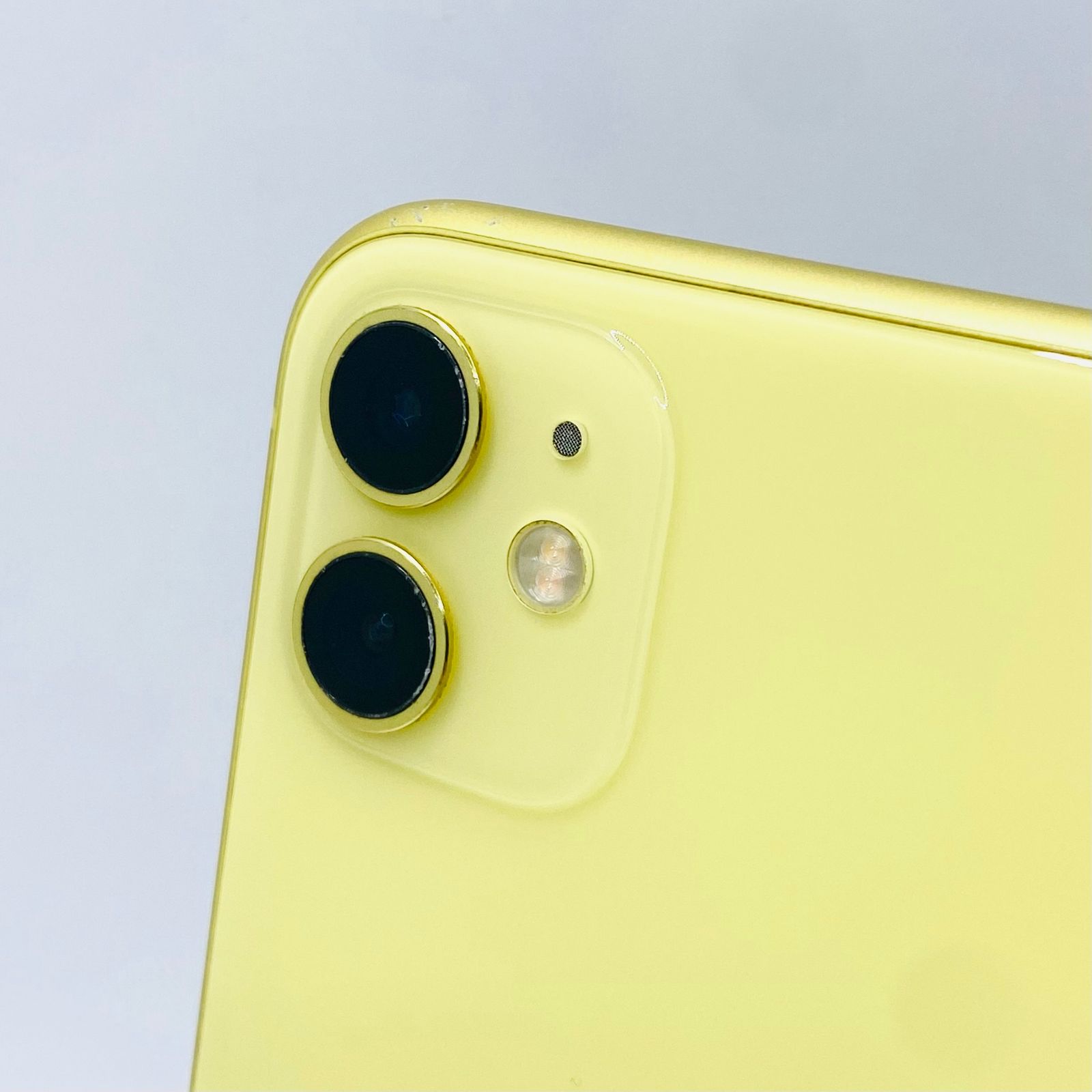 Apple iPhone11 128GB イエロー MWM42J/A SIMフリー 動作確認済み