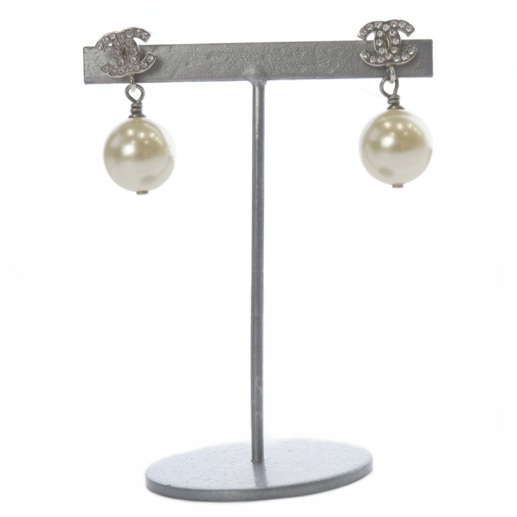 シャネル CHANEL フェイクパールピアス ココマーク シルバー色 B14V