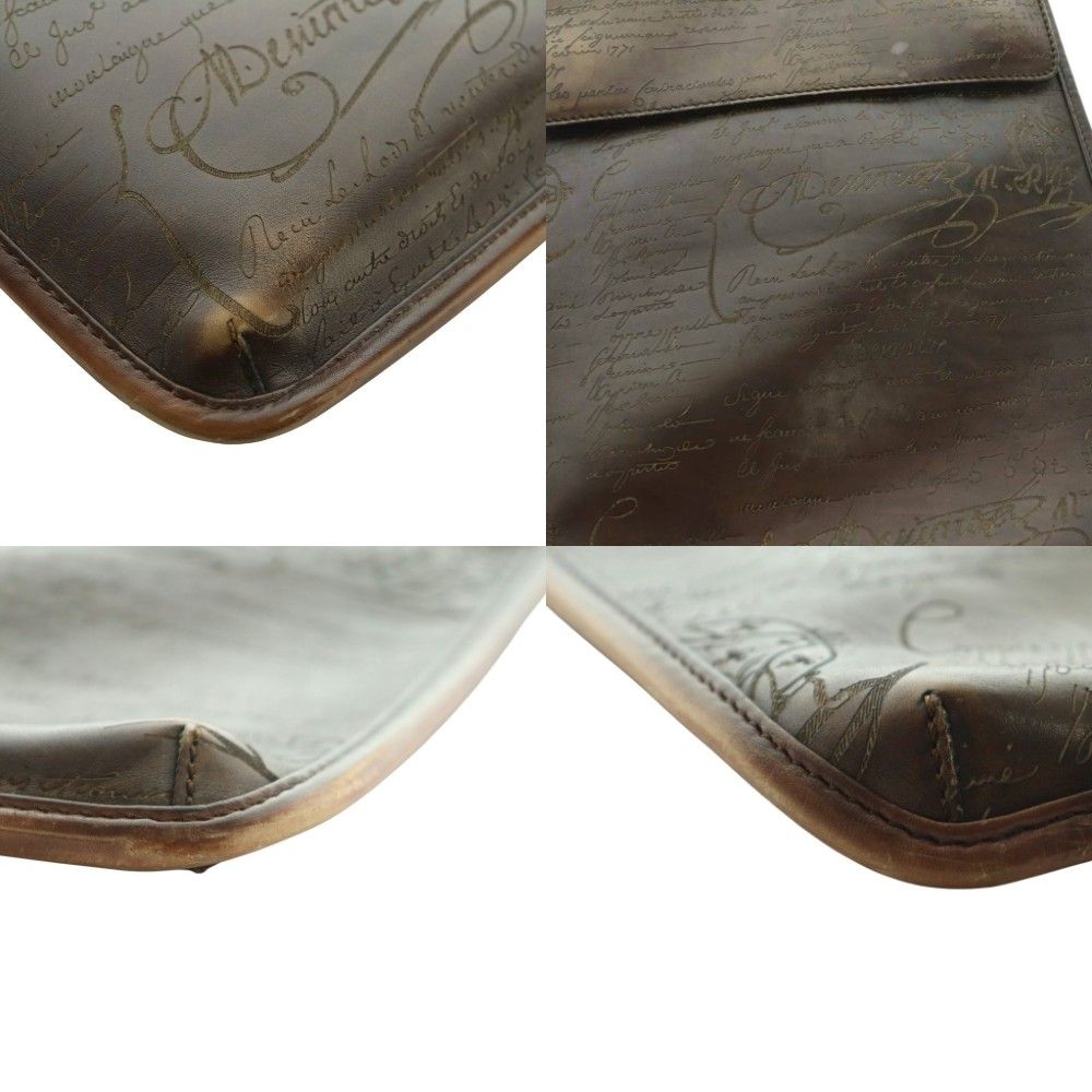 フラットショルダーバッグ