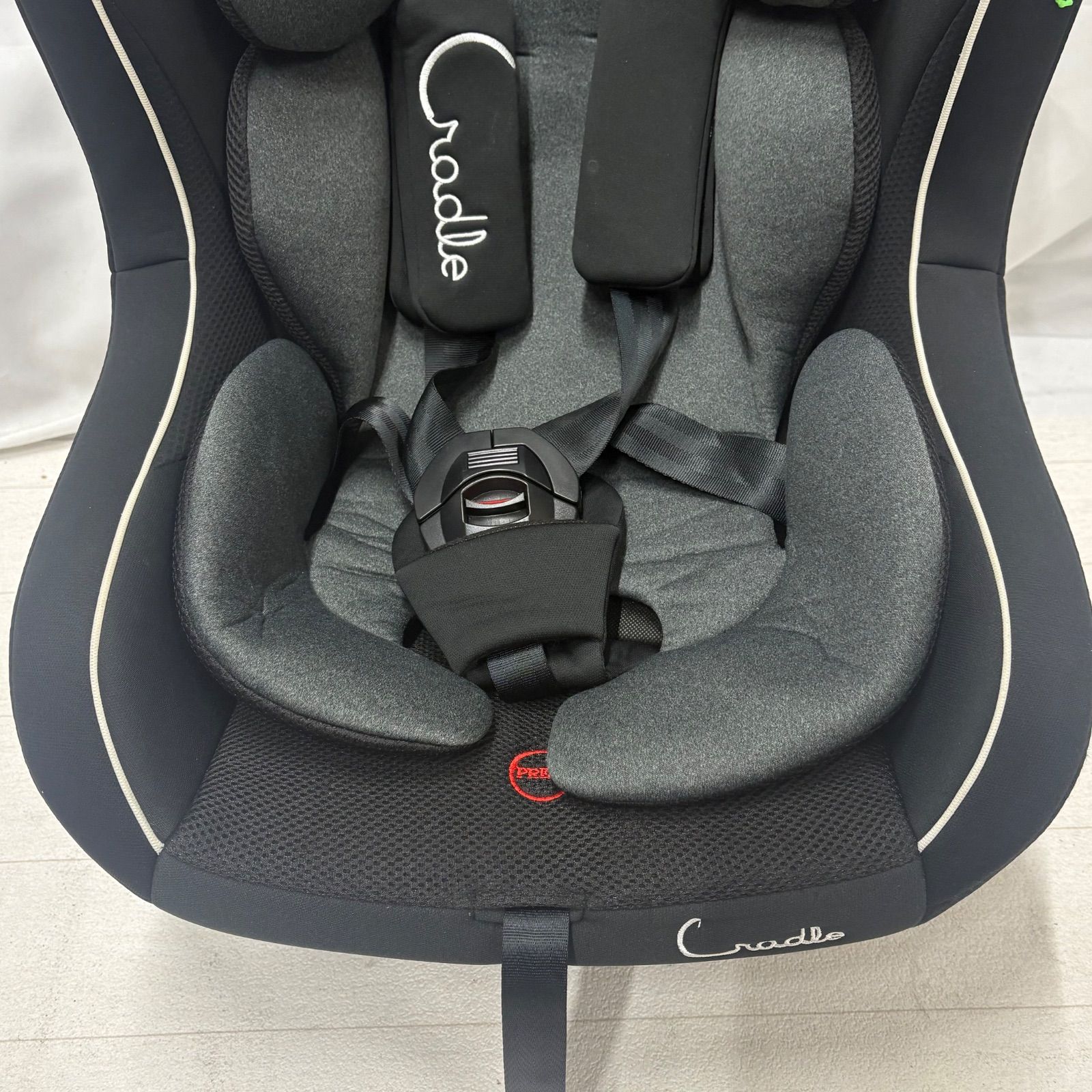 バースデイ限定Cuddle CR-6001 チャイルドシート ブラック