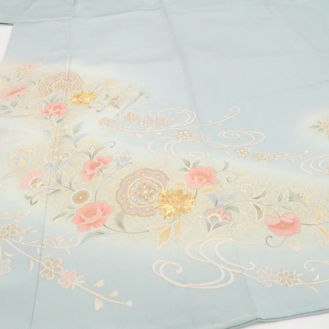 ❁tomihisa❁新品 金駒刺繍 着物 正絹 仕付け糸付”清らかに咲く花々に