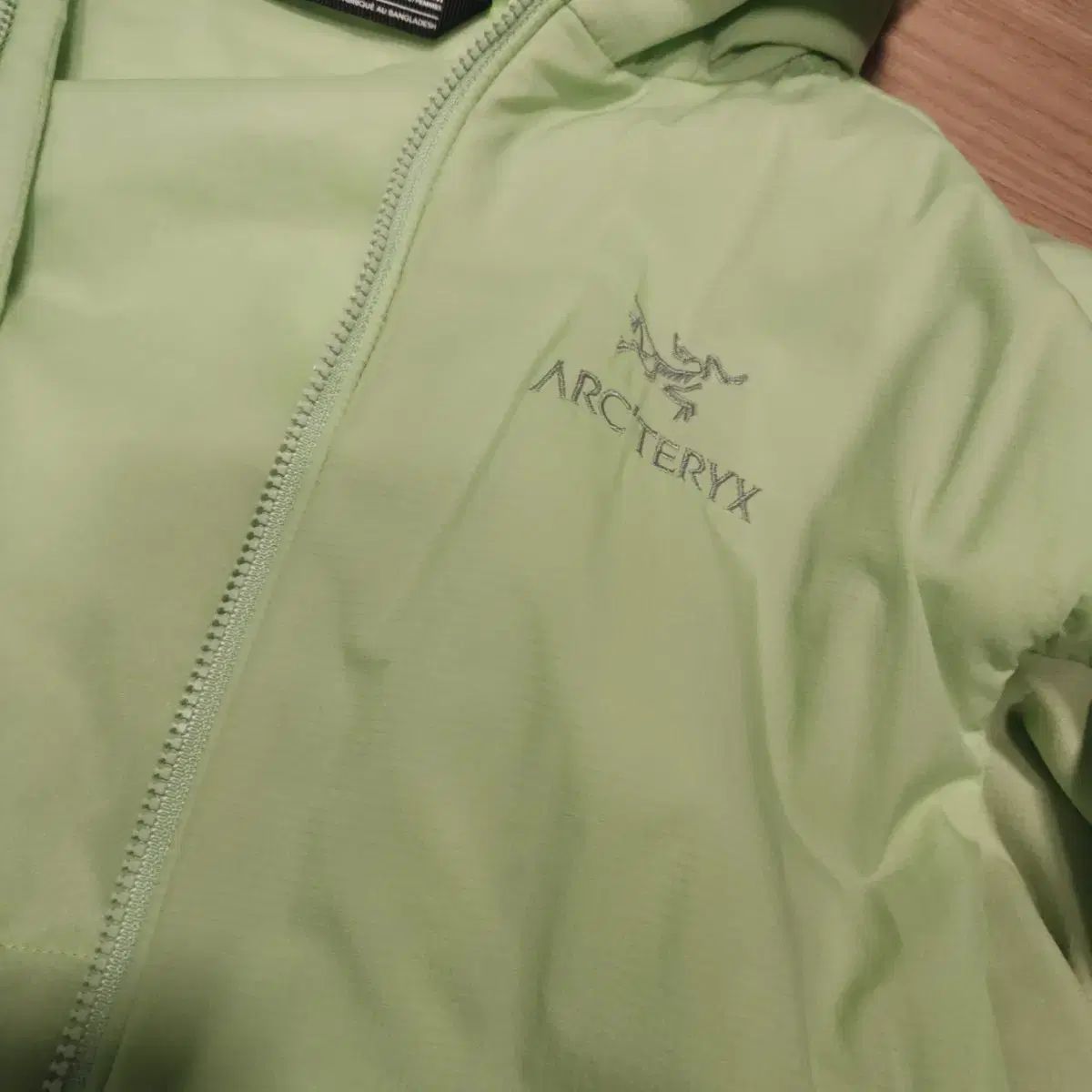 ARC TERYX アークテリクス Atom アトム ウィメンズ M 25 ss