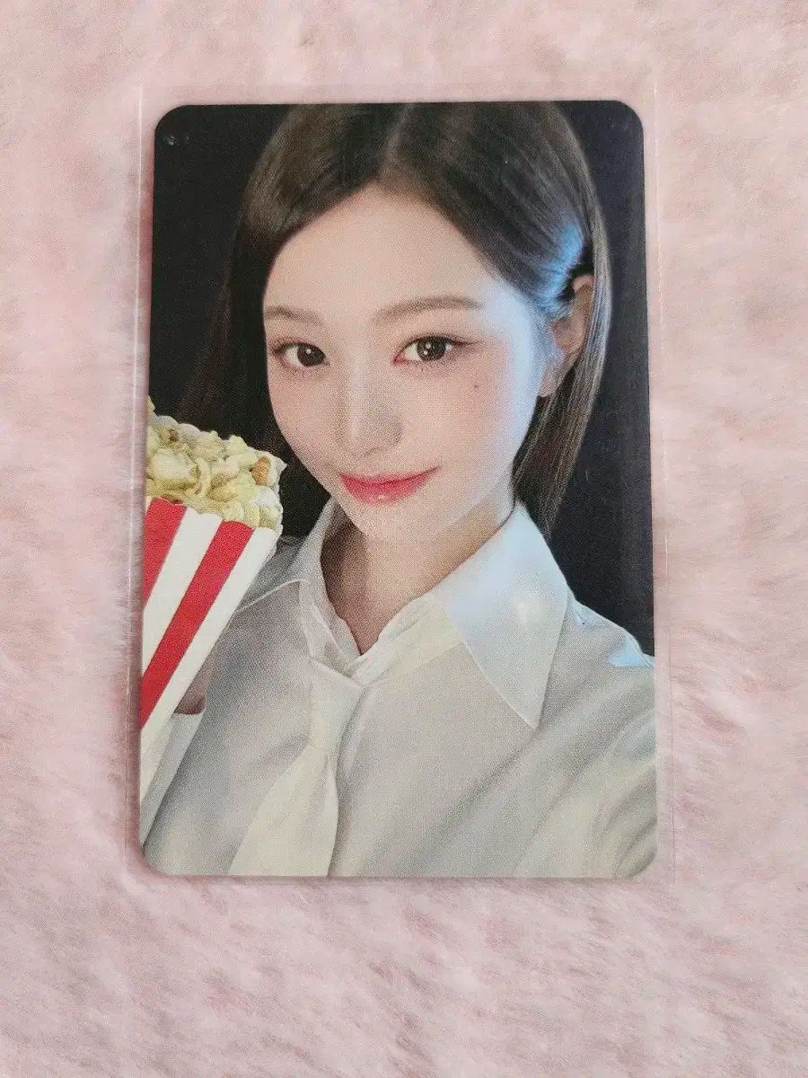 IVE in 1ST WORLD TOUR THE | CINEMA 1st World Tour In Official Now