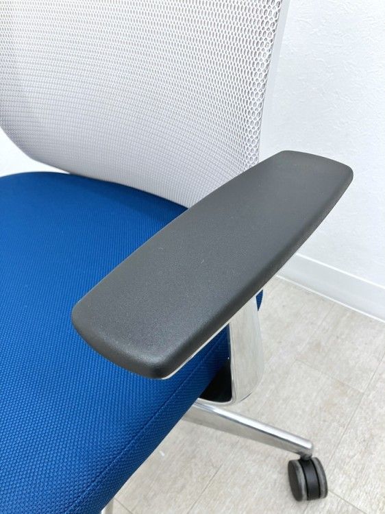 固定肘付ベゼルチェア CR