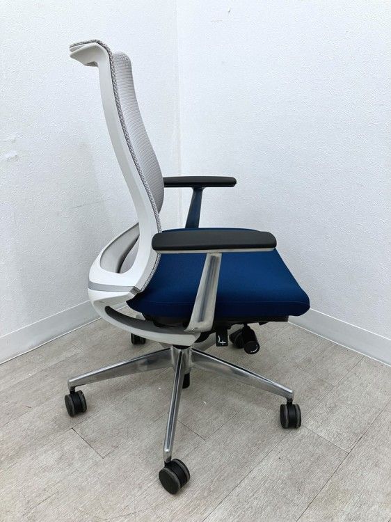 固定肘付ベゼルチェア