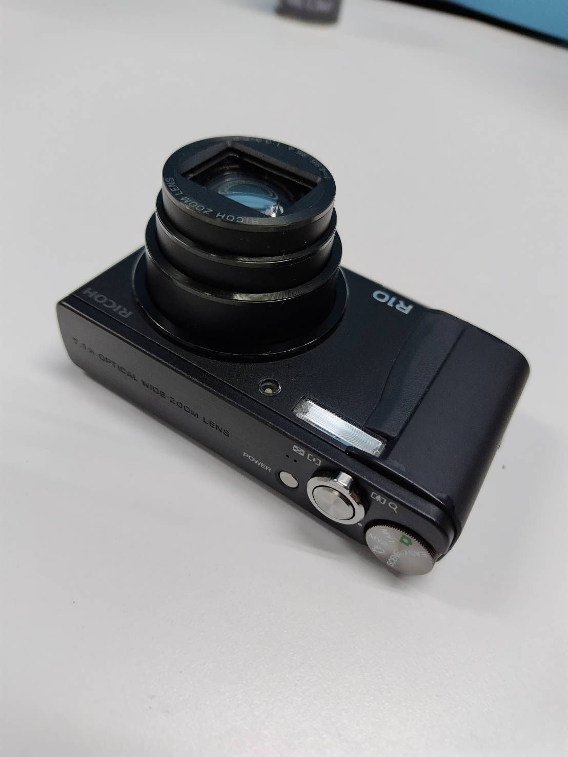 RICOH R10 デジタルカメラ（ほぼ未使用・動作確認済み・箱あり) Amazon