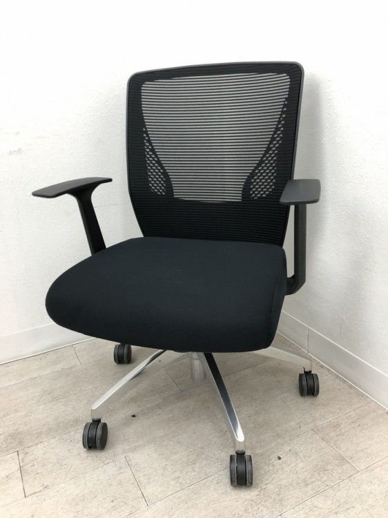 品 オカムラ 固定肘付ビラージュチェア 8 VCM 1 C ブラック