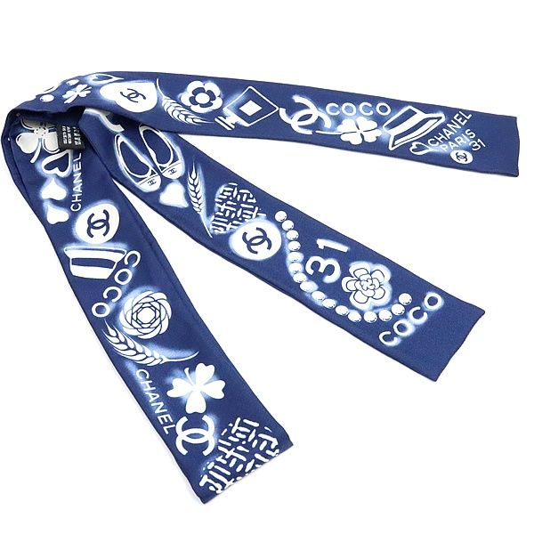 広尾店】 シャネル CHANEL スカーフ シンボル柄 ネイビー シルク100