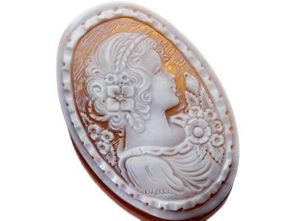 ジュエリー極】作家品 サイン刻印有 上品な貴婦人の彫刻 シェルカメオ