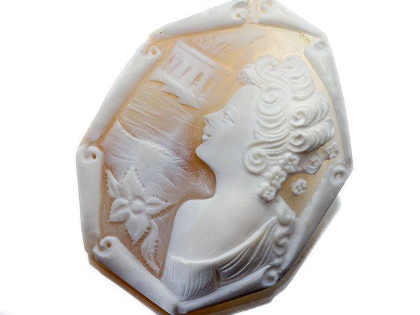 ジュエリー極】巻き髪の女性像 シェルカメオルース 60.0mm×46.8mm