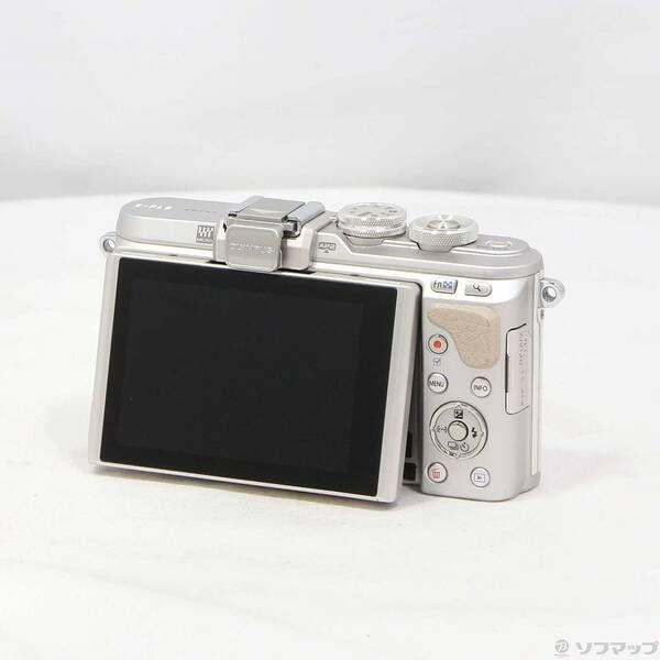 中古品〕 OLYMPUS PEN E-PL8 ボディー ホワイト【349】 - メルカリ