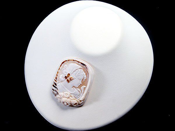 ジュエリー極】ソルビノ作 素敵な耳飾り女性像 シェルカメオルース