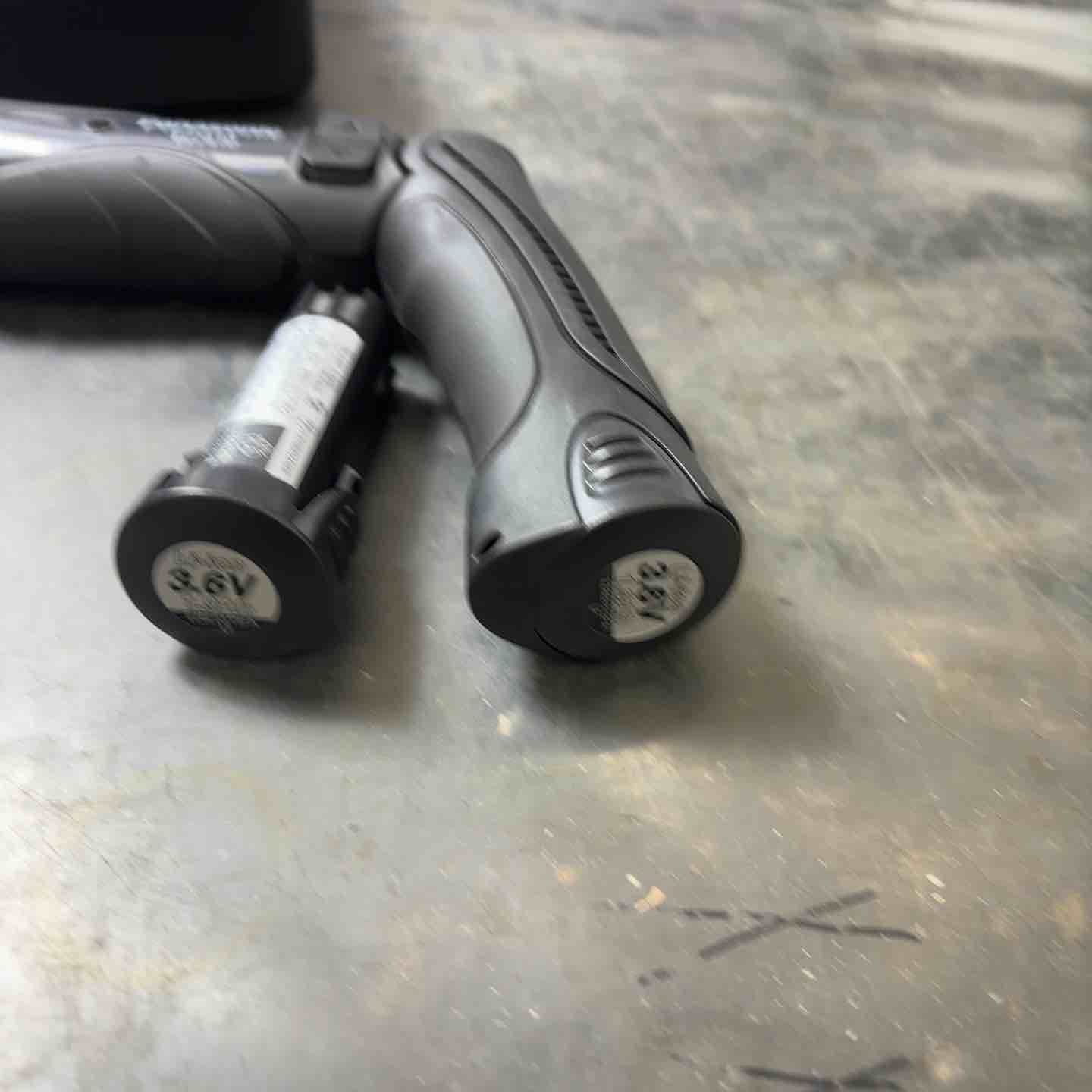 Vコードレスドリルドライバー -B