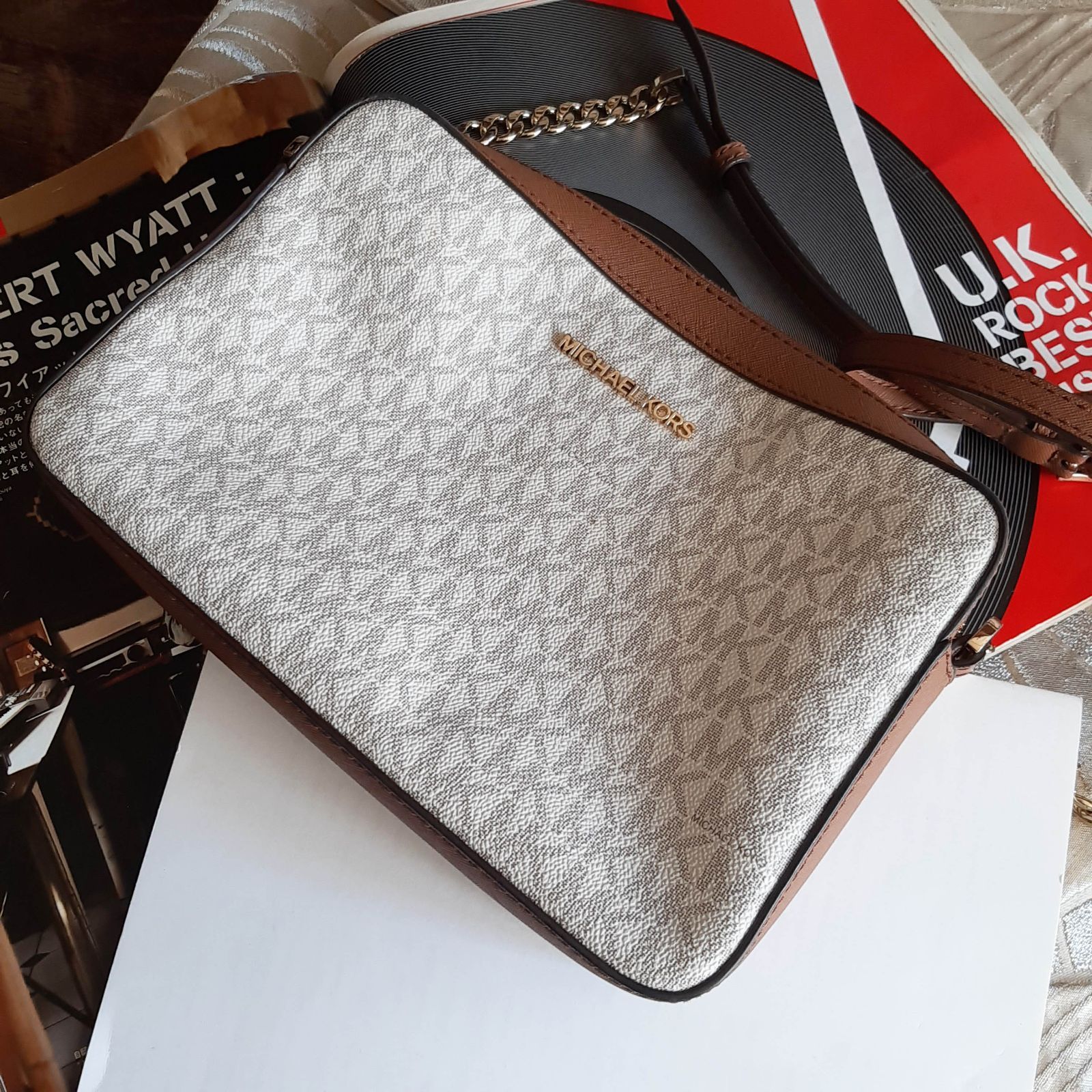 ！★ マイケルコース ミニ ショルダーバッグ ★ MICHAEL KORS TKK08