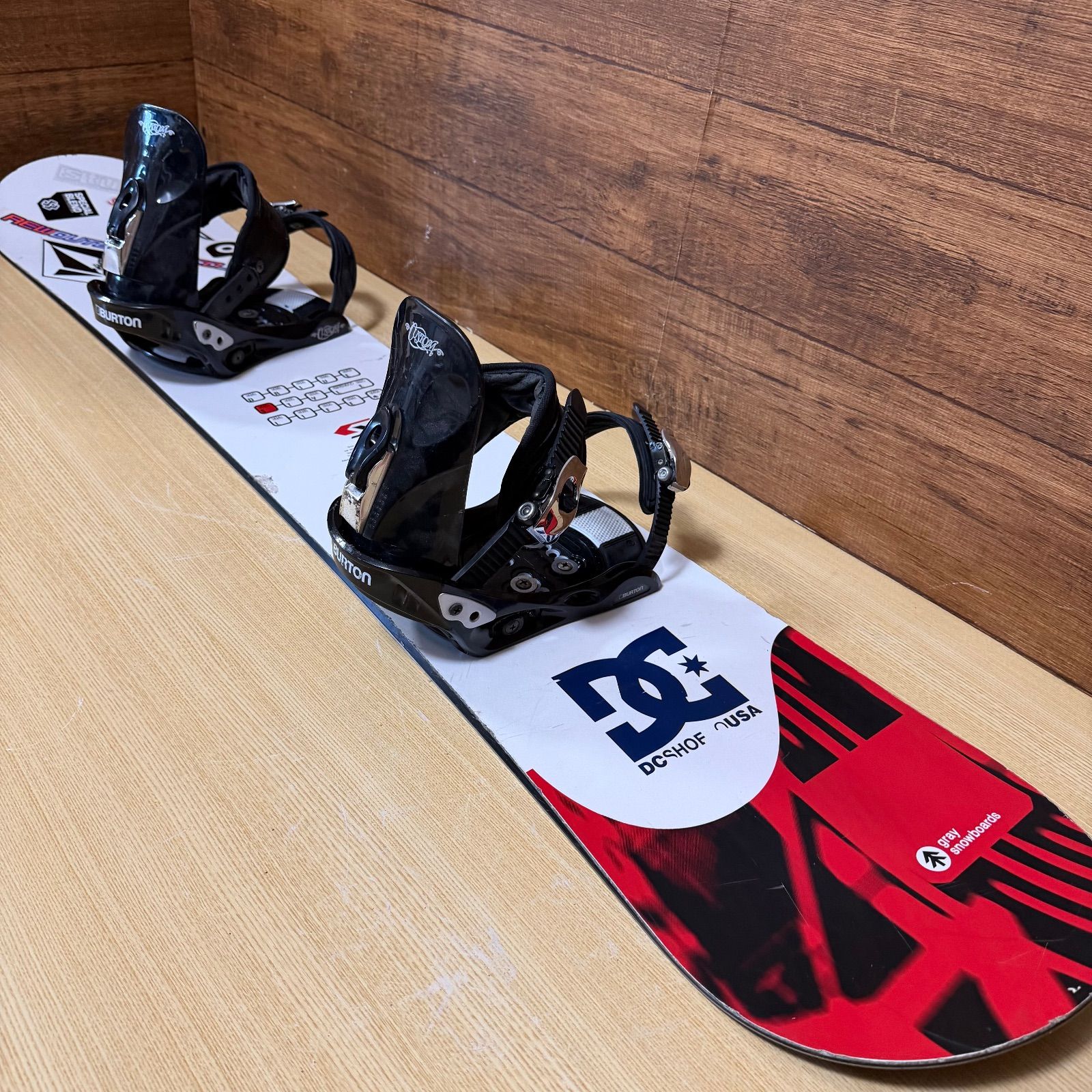 gray バートン　ジュニア　メンズ　スノーボード2点セット 145cm gray グレイ BURTON バートン ジュニア メンズ スノーボード2点セット