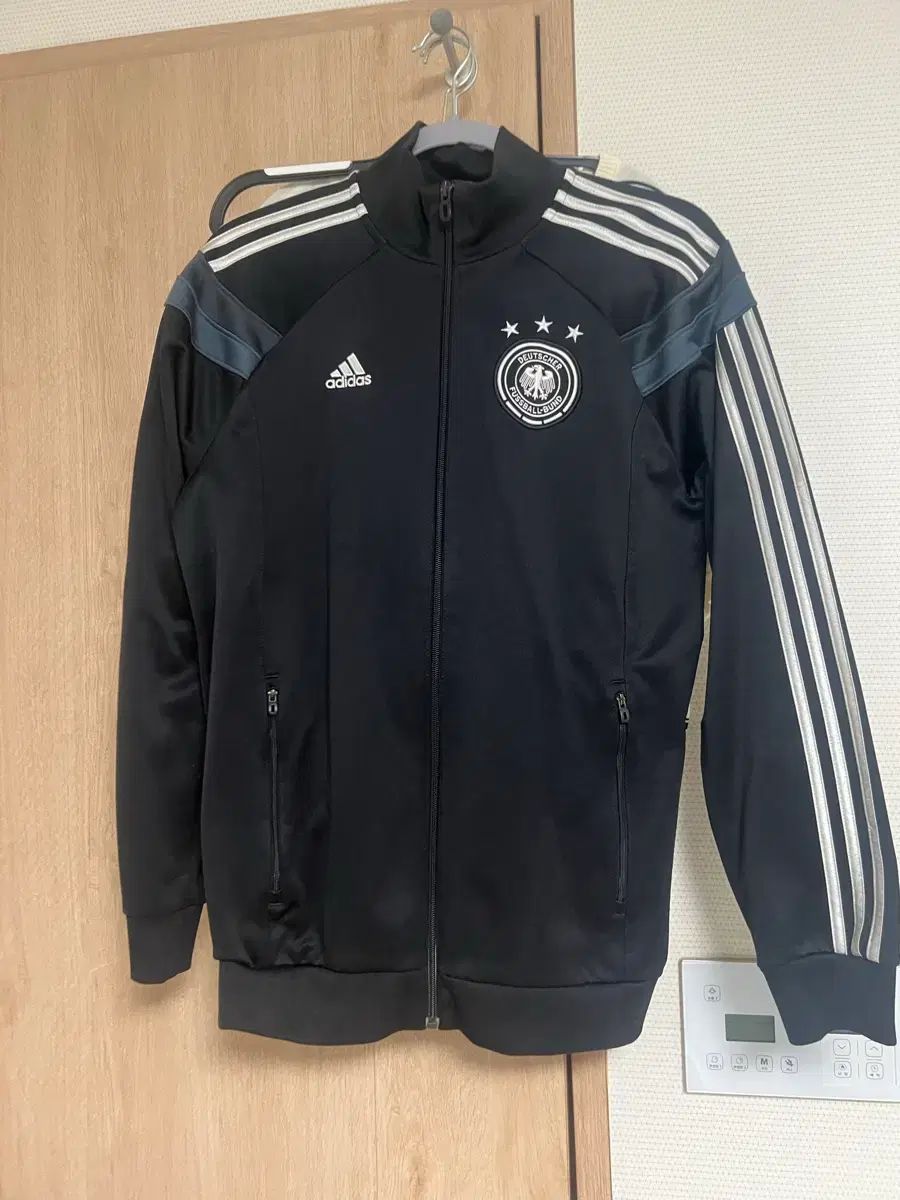 希少！adidas 1992 vintage ドイツ代表ジャージ ブラック s 希少