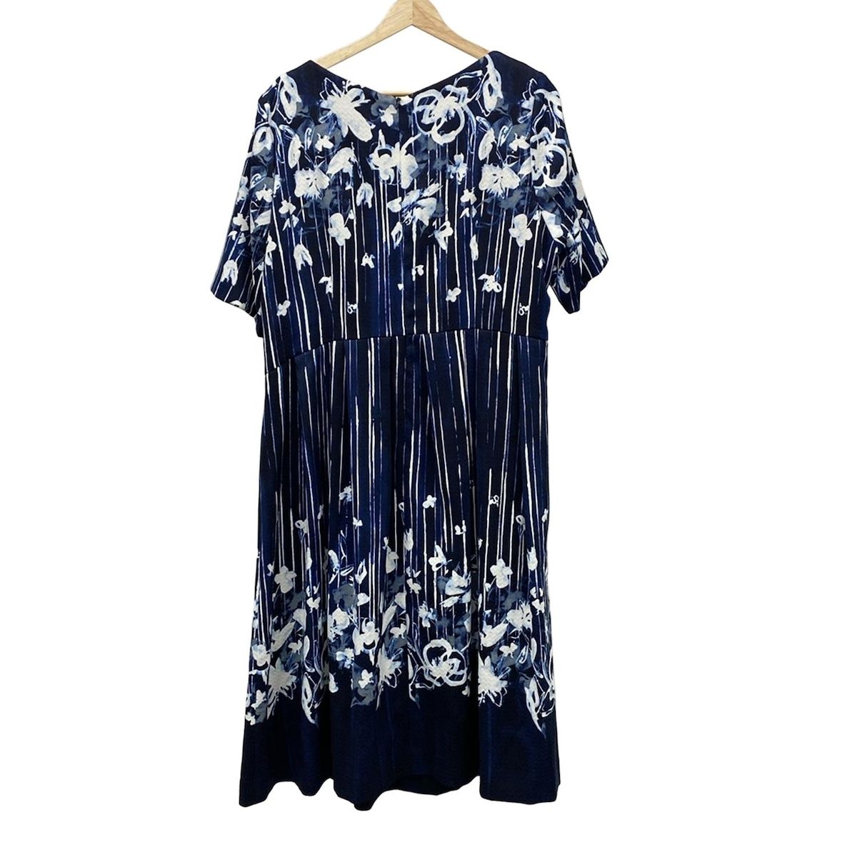 NEMIKA by Leilian ネミカ ワンピース サイズ17 XL レディース ネイビー 白 グレー クルーネック 半袖 ロング 花柄