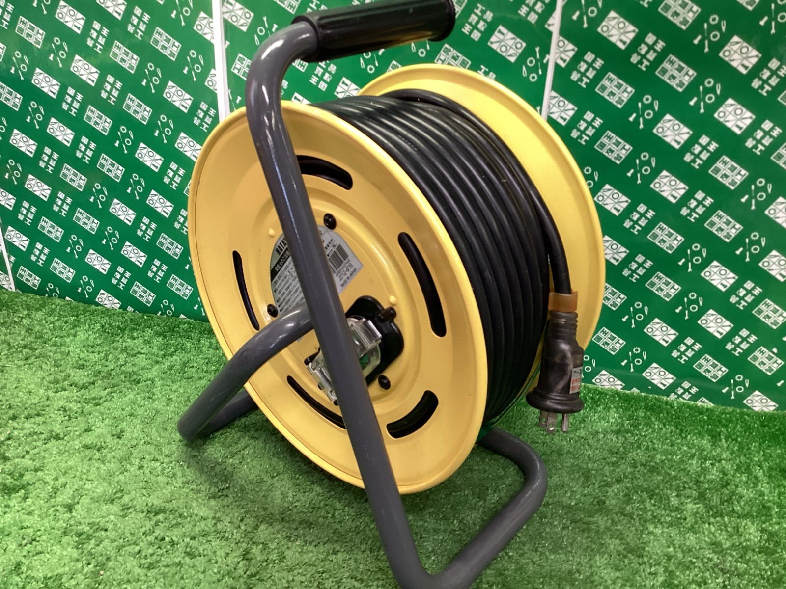 V型コードリール