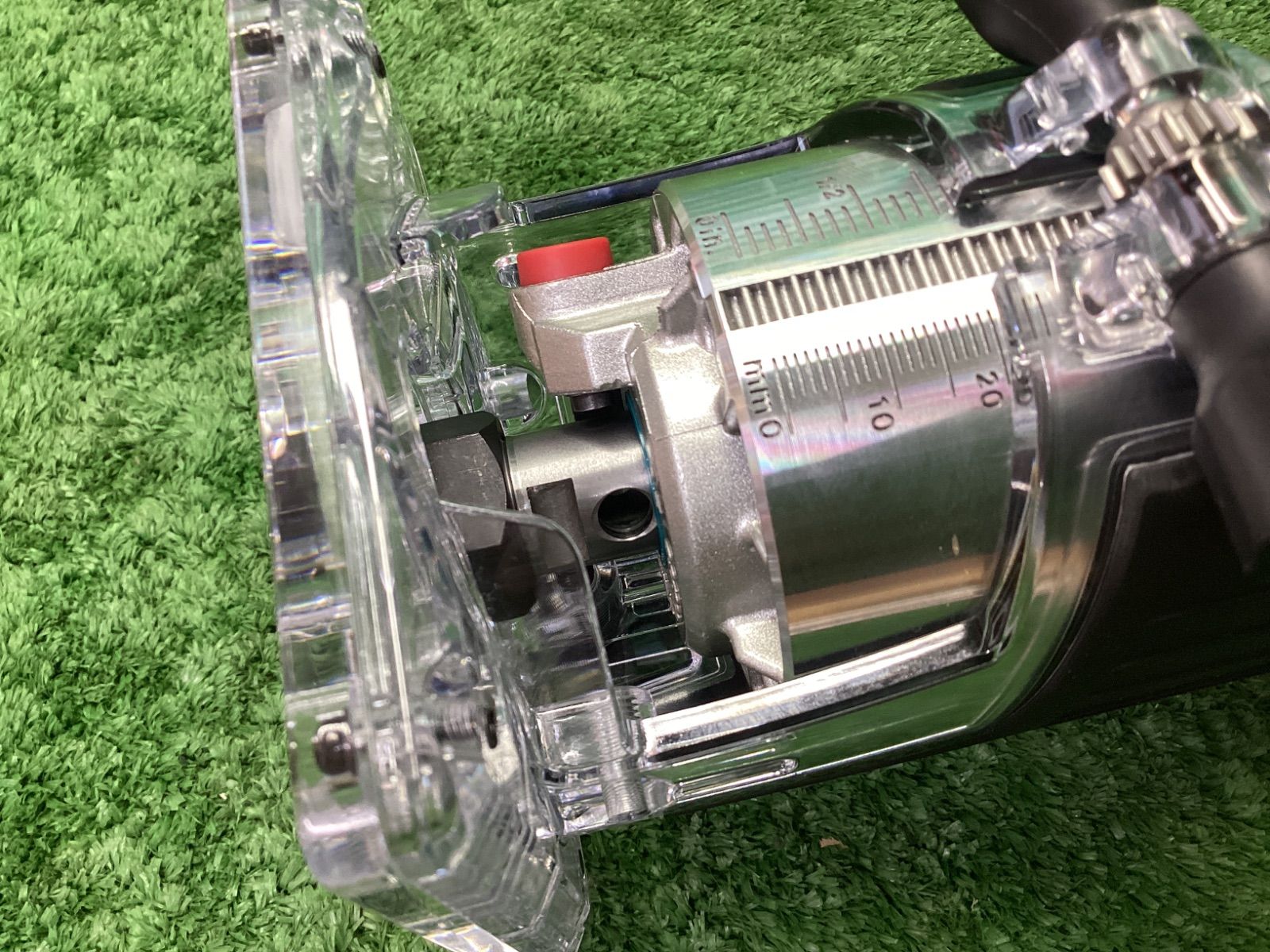 18 v充電式トリマ