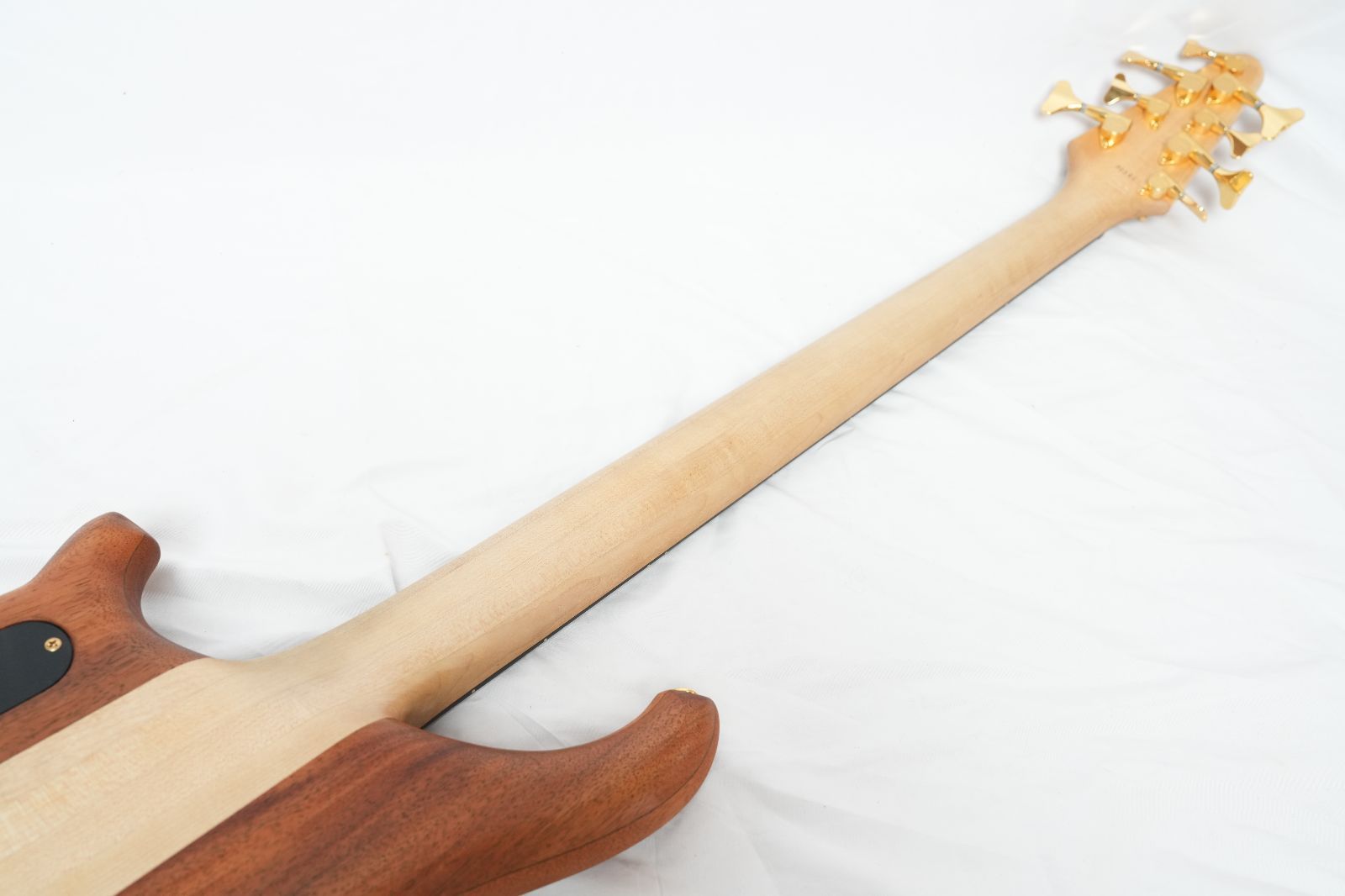 ☆TUNE☆Zi3-8N 8弦ベース カシオペア 鳴瀬 善博コラボモデル 美品