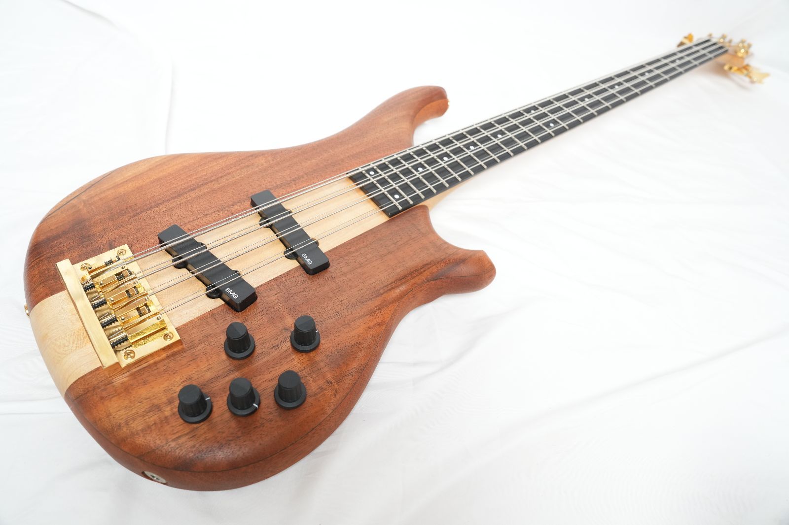 ☆TUNE☆Zi3-8N 8弦ベース カシオペア 鳴瀬 善博コラボモデル 美品