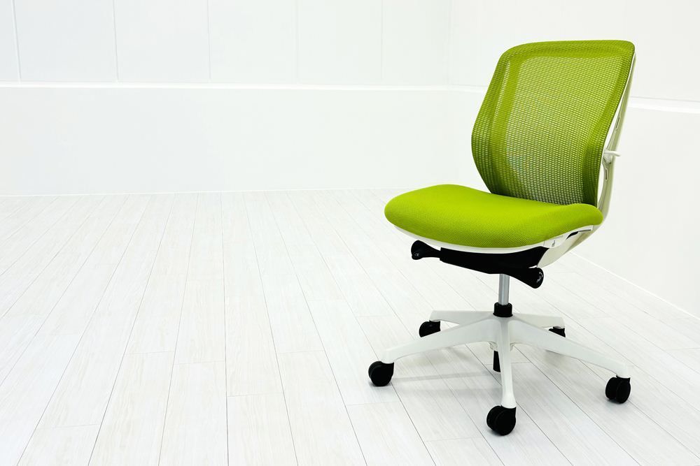 オフィスチェア オカムラ シルフィーチェア 2015年製 ローバック 肘無 Sylphy メッシュ オフィス家具 ライムグリーン