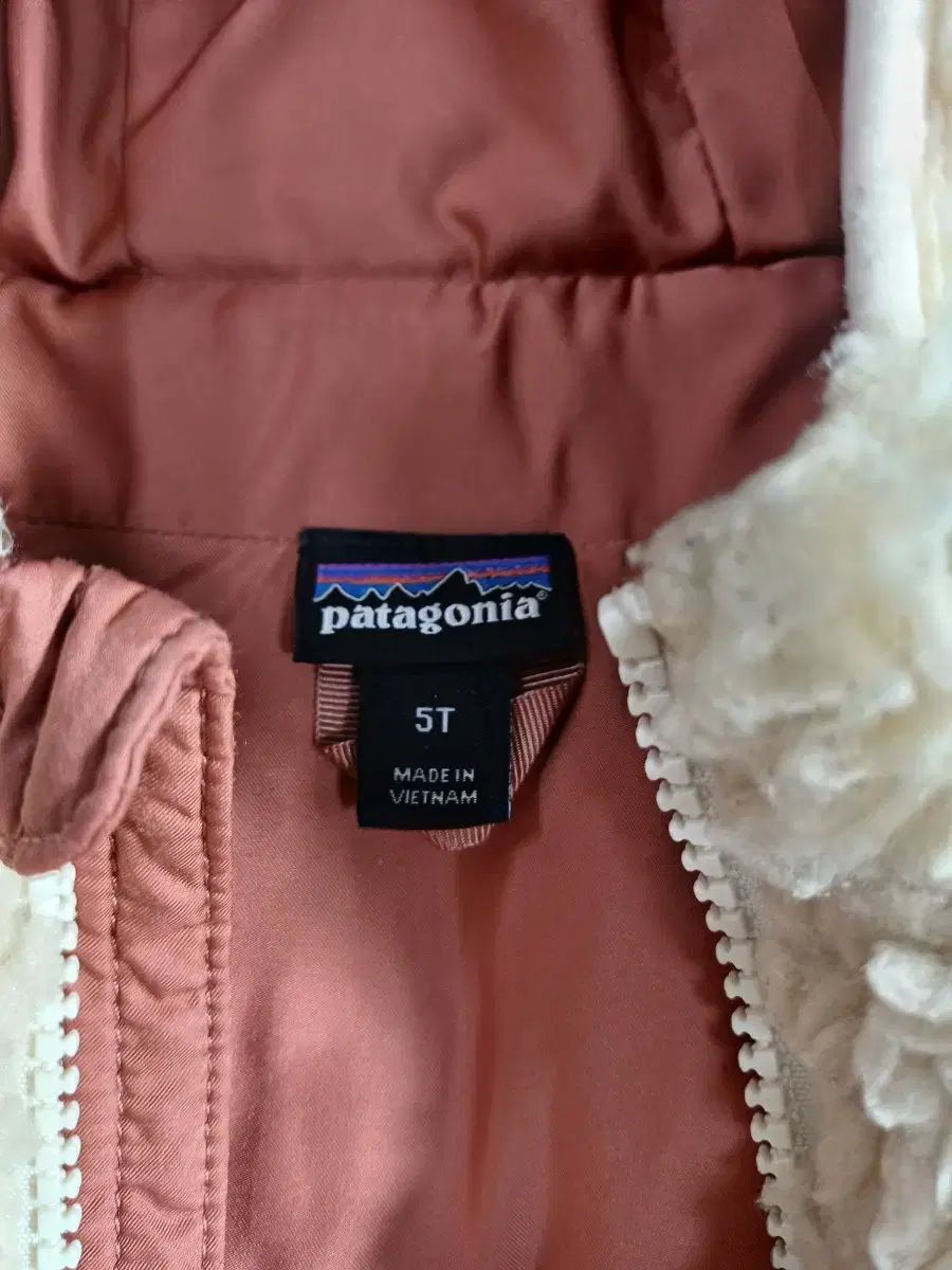 patagonia パタゴニア キッズ Long ロング フリース ボア ダウン ジャケット アウター アイボリー 5 t