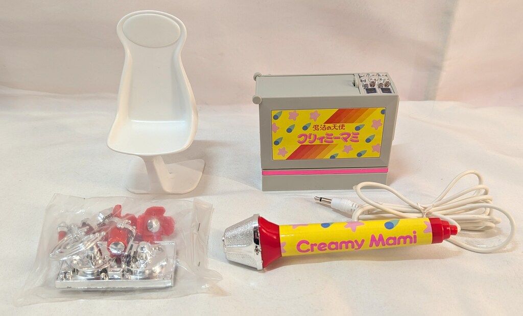 バンダイ 魔法の天使クリィミーマミ 変身ステージ&マイク - メルカリ