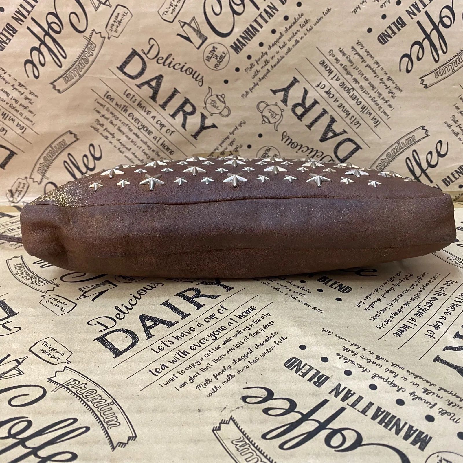 ジミーチュウ レザー クラッチバッグ セカンドバッグ スター スタッズ ジミーチュウ ハンド クラッチ セカンドバッグ ポーチ スタースタッズ