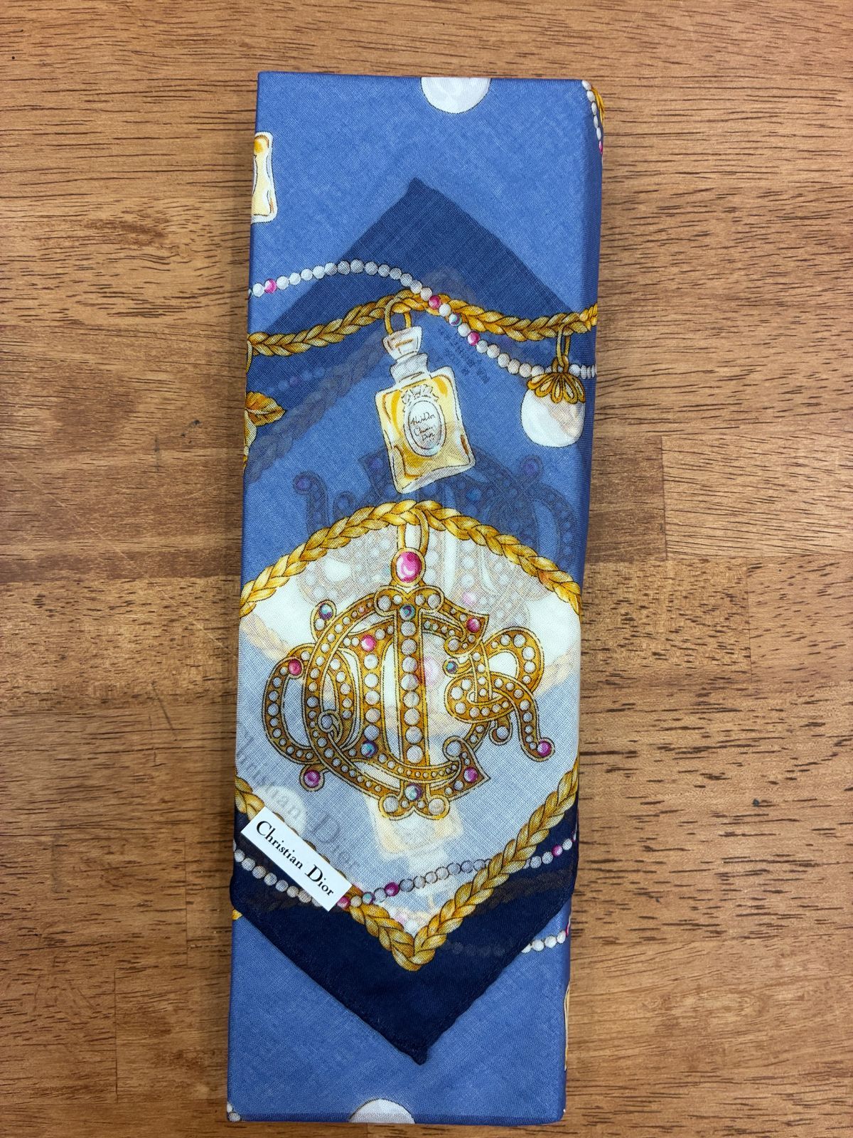 新品❗️レア❗️早い者勝ち❣️クリスチャンディオール❗️ハンカチ❗️スカーフ❗️ クリスチャンディオール ハンカチセット3枚 B25112456 - メルカリ